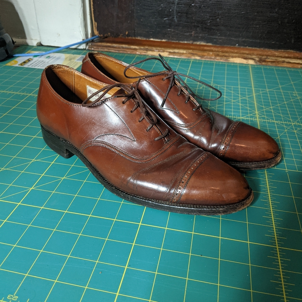 Lloyd & Haig Vtg Yale Custom Oxford Shoes